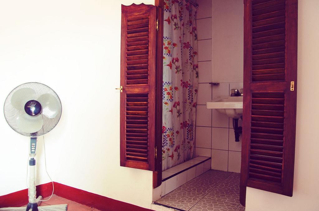 Hostal Sonati León エクステリア 写真